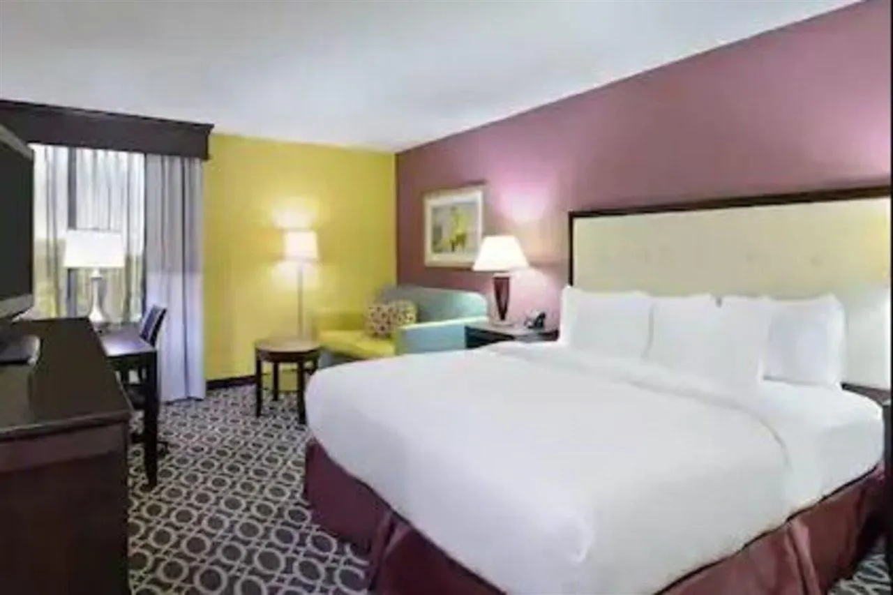 Отель Doubletree By Hilton Richmond - Мидлотиан США