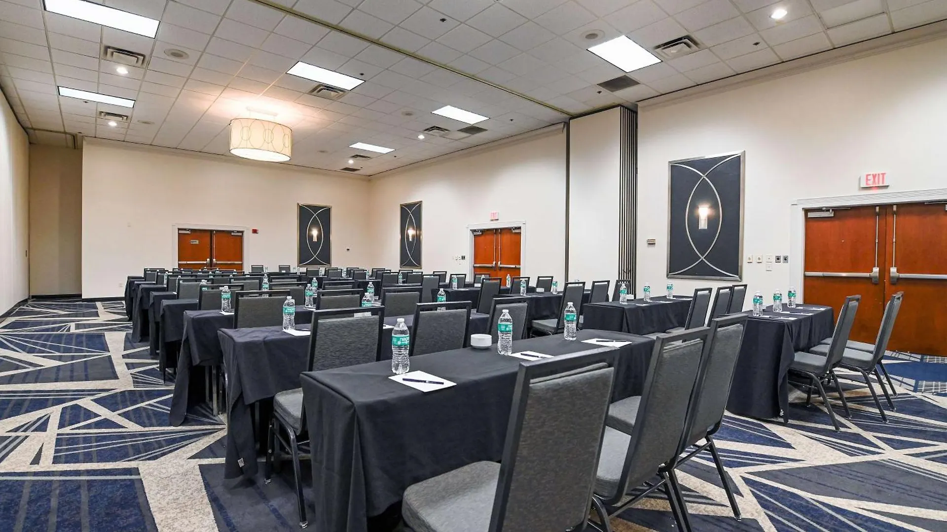 Отель Doubletree By Hilton Richmond - Мидлотиан 4*,  США
