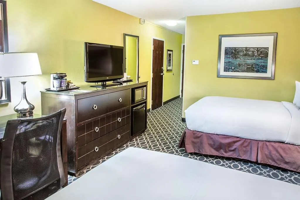 Отель Doubletree By Hilton Richmond - Мидлотиан 4*,
